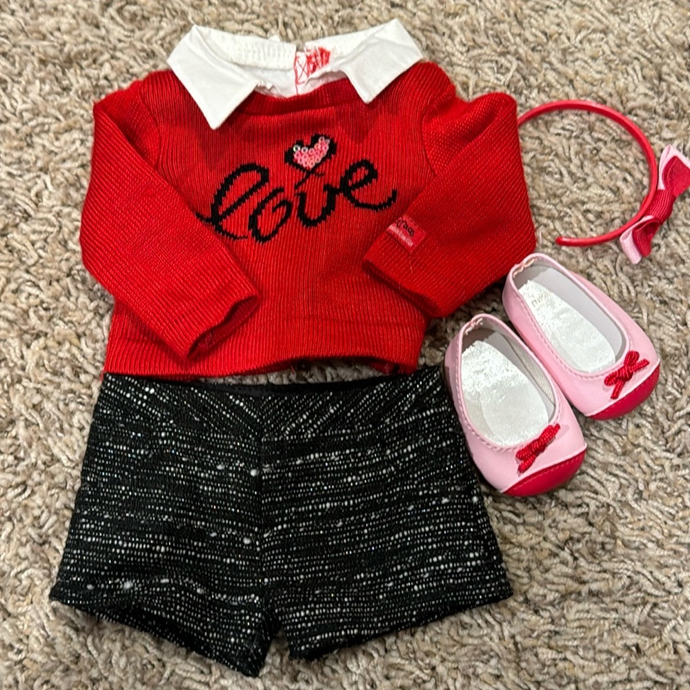 Retired American Girl Graces city outfit pink, black and pink